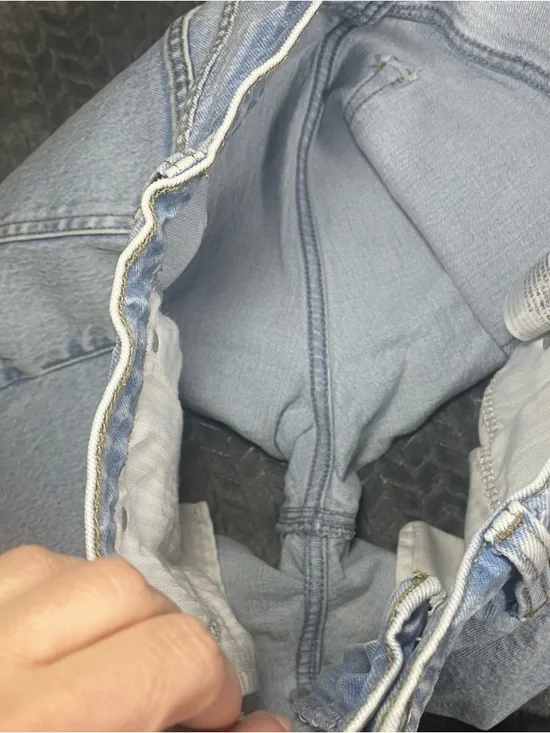 Abercrombie & Fitch Mom Shorts High Rise Light Wash Size 29 (8) Denim - Picture 12 of 15